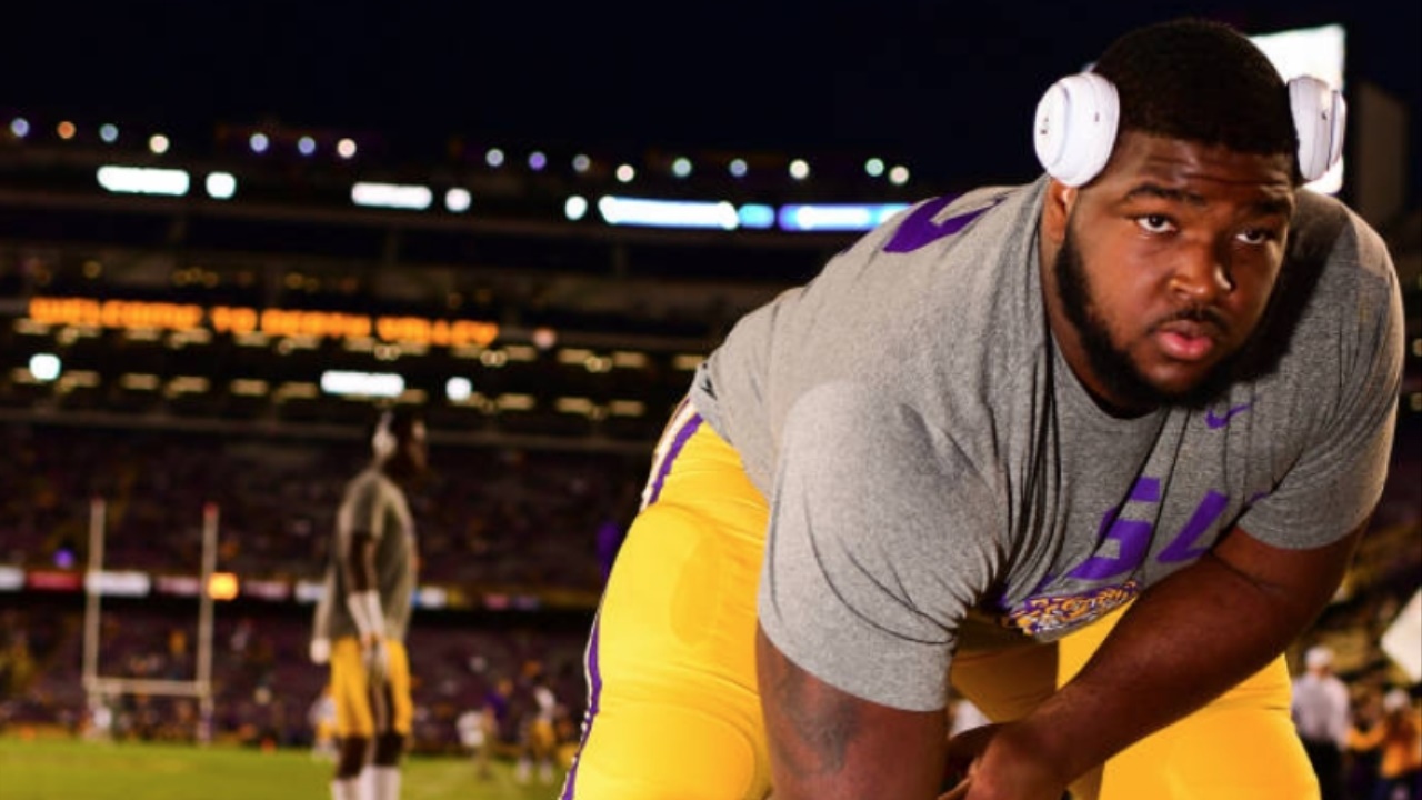 LSU Defensive Tackle Tyler Shelvin Officially Announces He's Opting Out of  2020 Season - Sports Illustrated LSU Tigers News, Analysis and More.