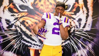 High four-star RB Keyvone Lee talks with LSU coaches daily