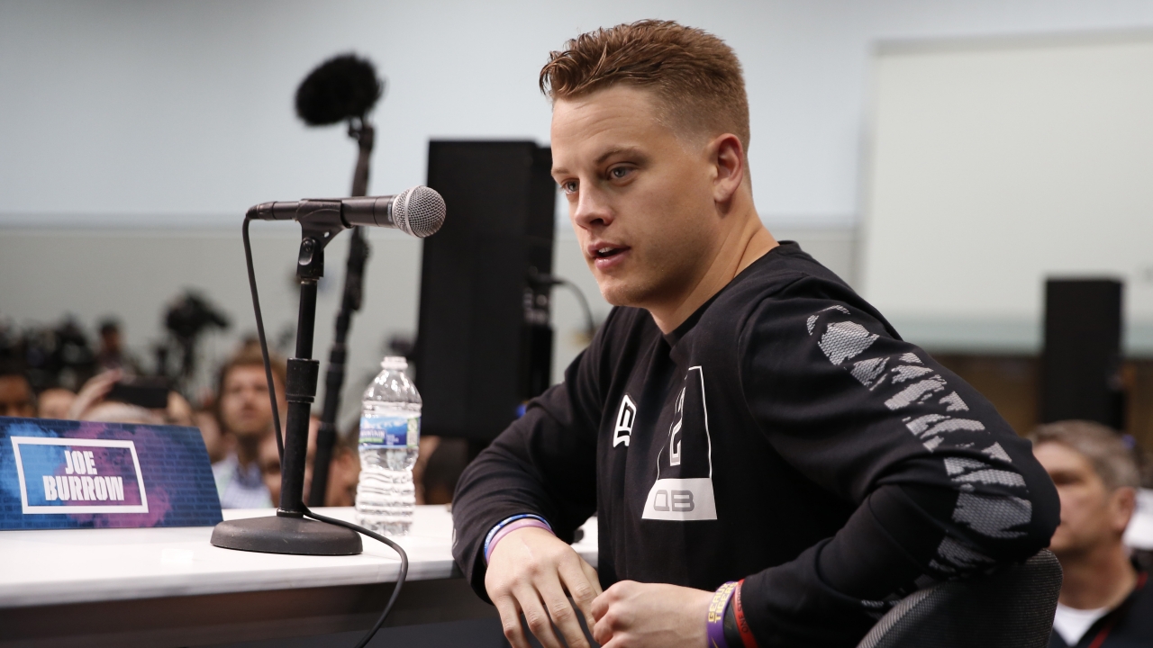 Joe Burrow meets with media after signing contract