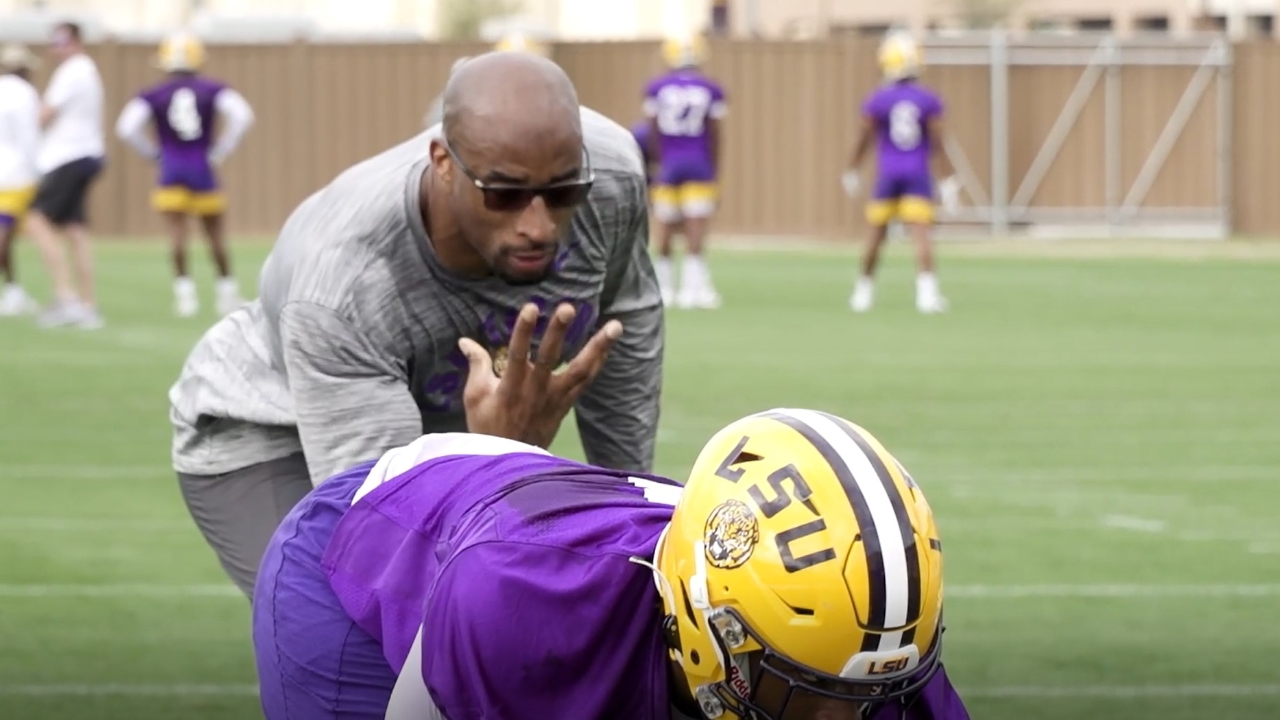 WATCH: LSU spring practice No. 1 Action video | TigerBait.com