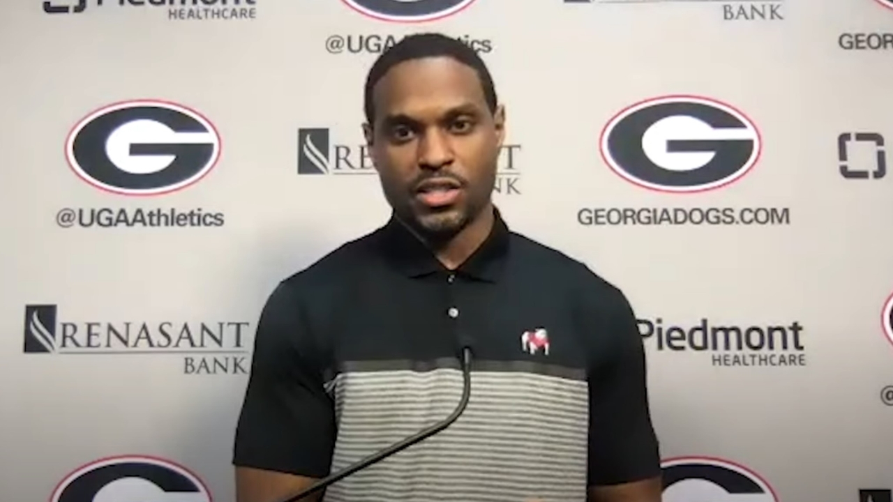 LSU makes it official, Cortez Hankton joins Brian Kelly's staff |  