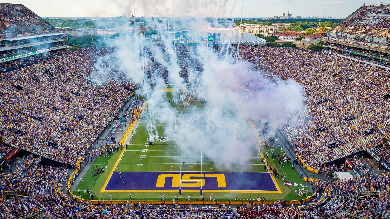 FINAL: LSU defeats Texas A&M, 42-30