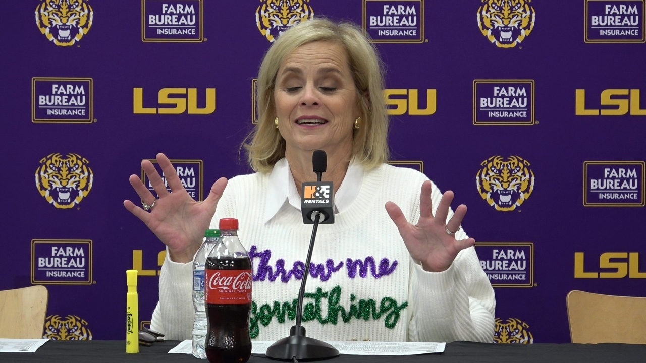 Watch Lsu Kim Mulkey Win Over Florida Post Game Plus Hailey Van Lith And Mikaylah Williams