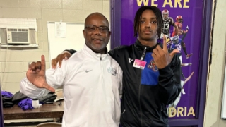 Four-star running back JT Lindsey commits to LSU